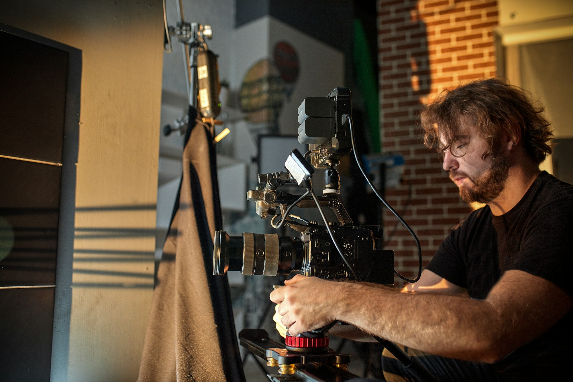 Behind the scenes of filming films or video products and the film crew of the film crew on the set